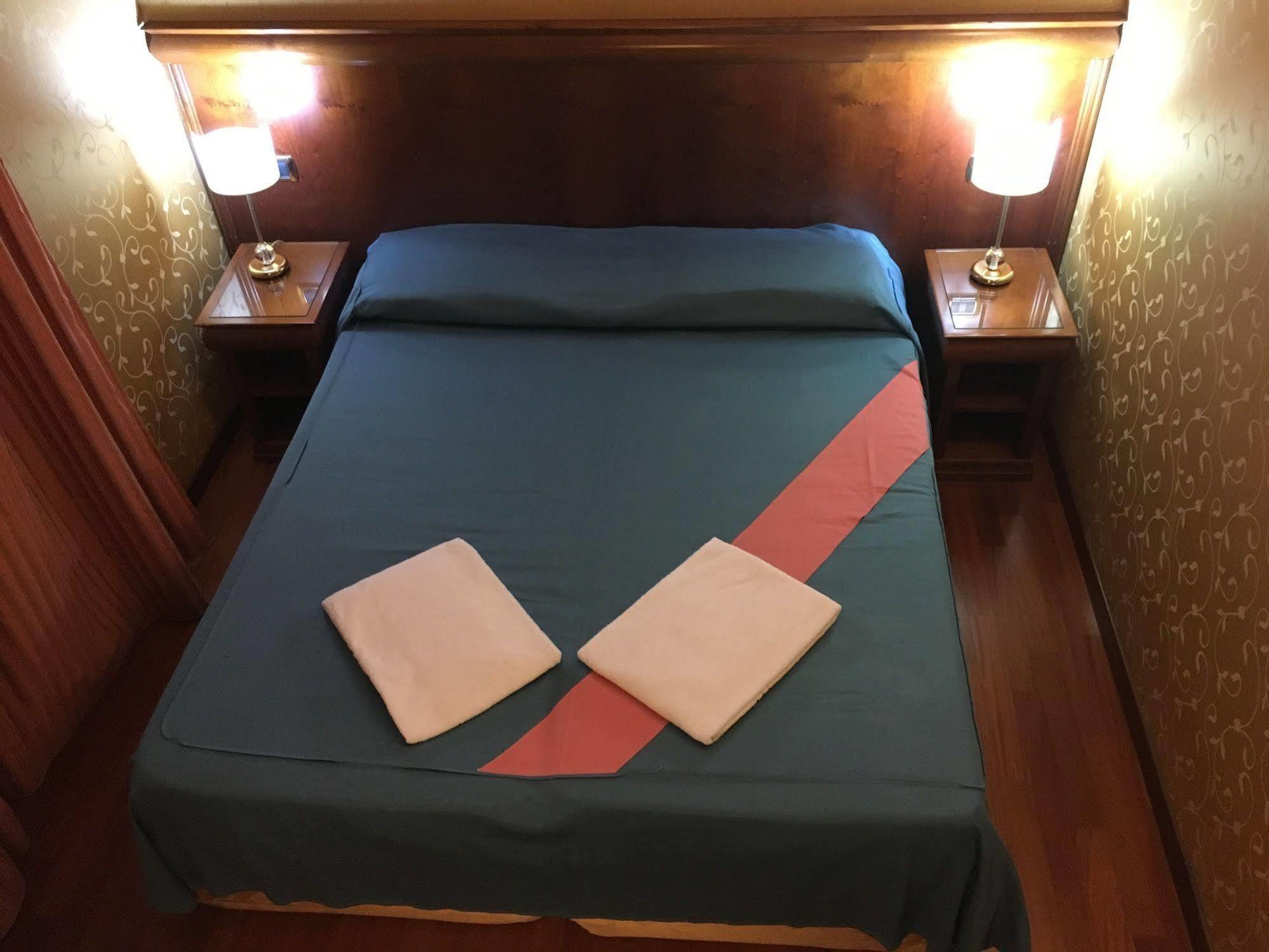 Hotel Divine Roma Ngoại thất bức ảnh