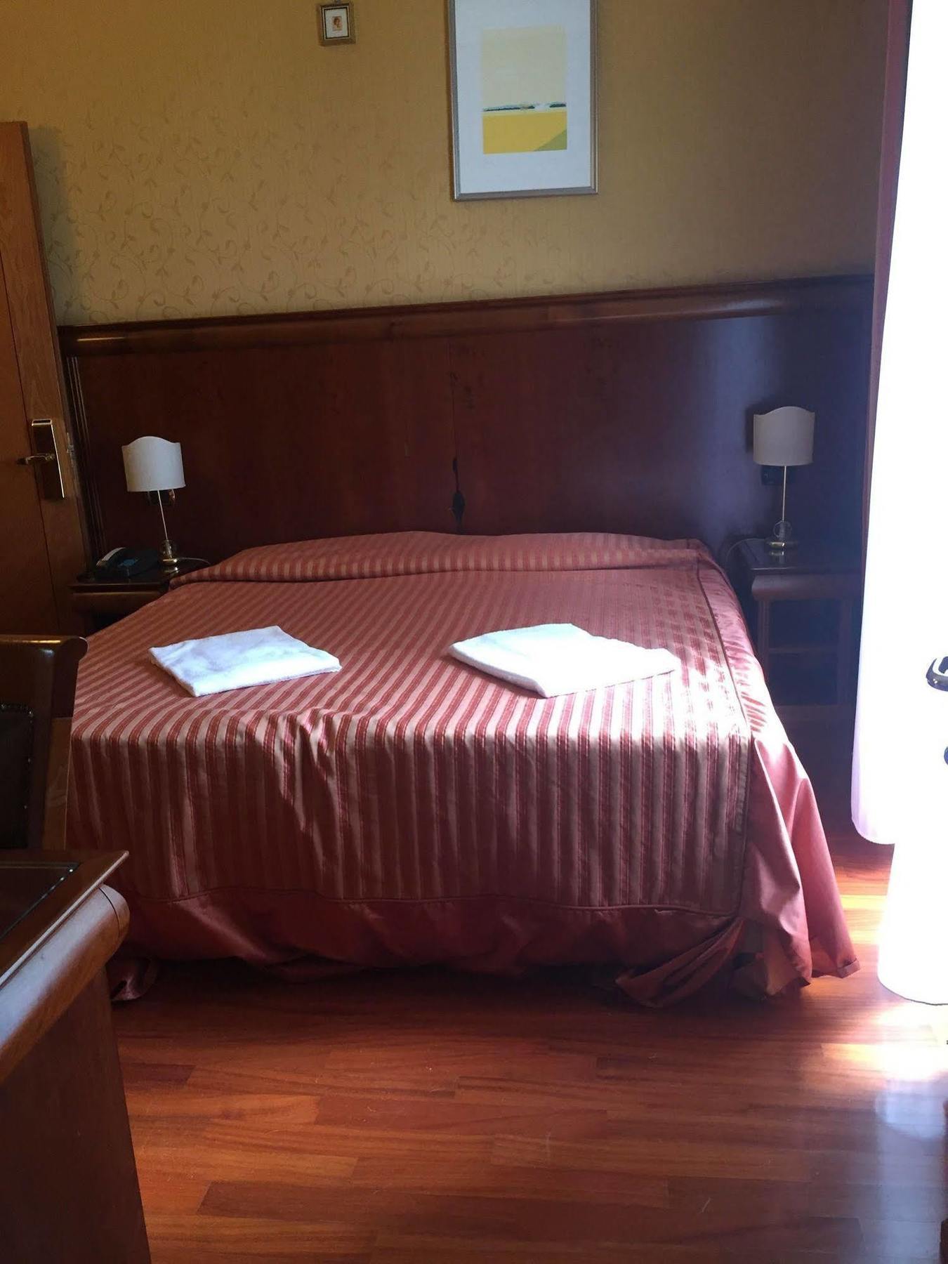 Hotel Divine Roma Ngoại thất bức ảnh