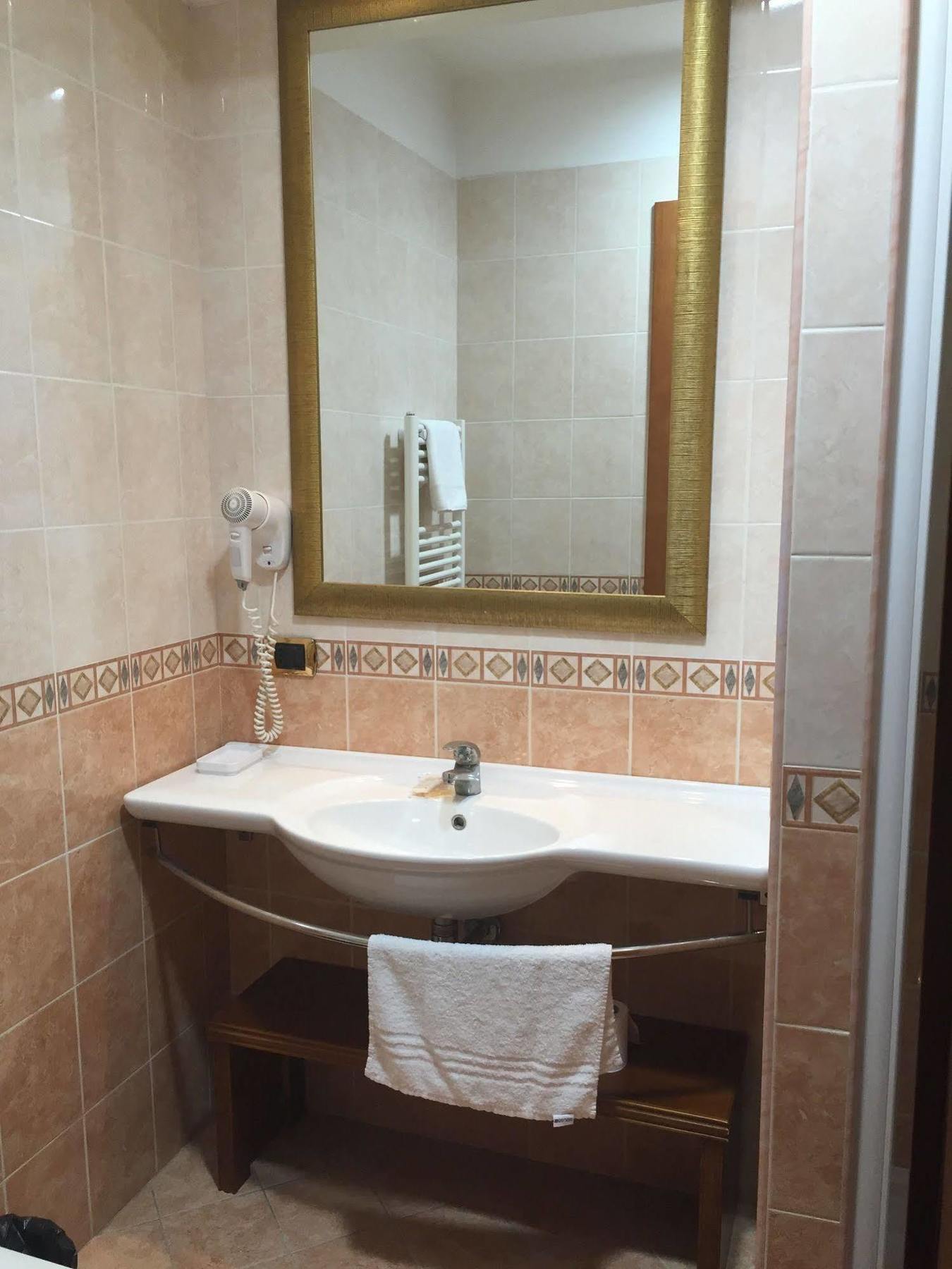 Hotel Divine Roma Ngoại thất bức ảnh