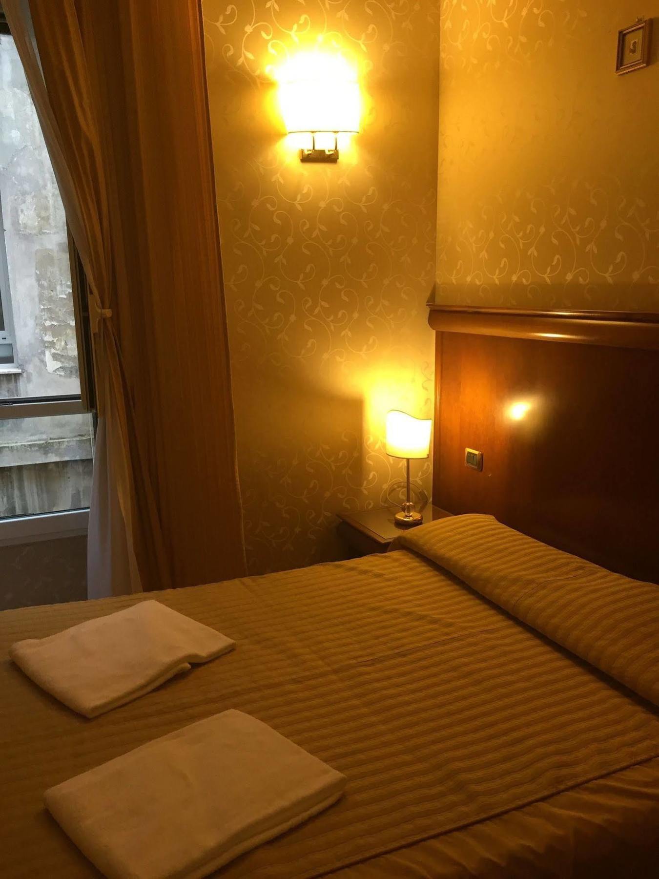 Hotel Divine Roma Ngoại thất bức ảnh