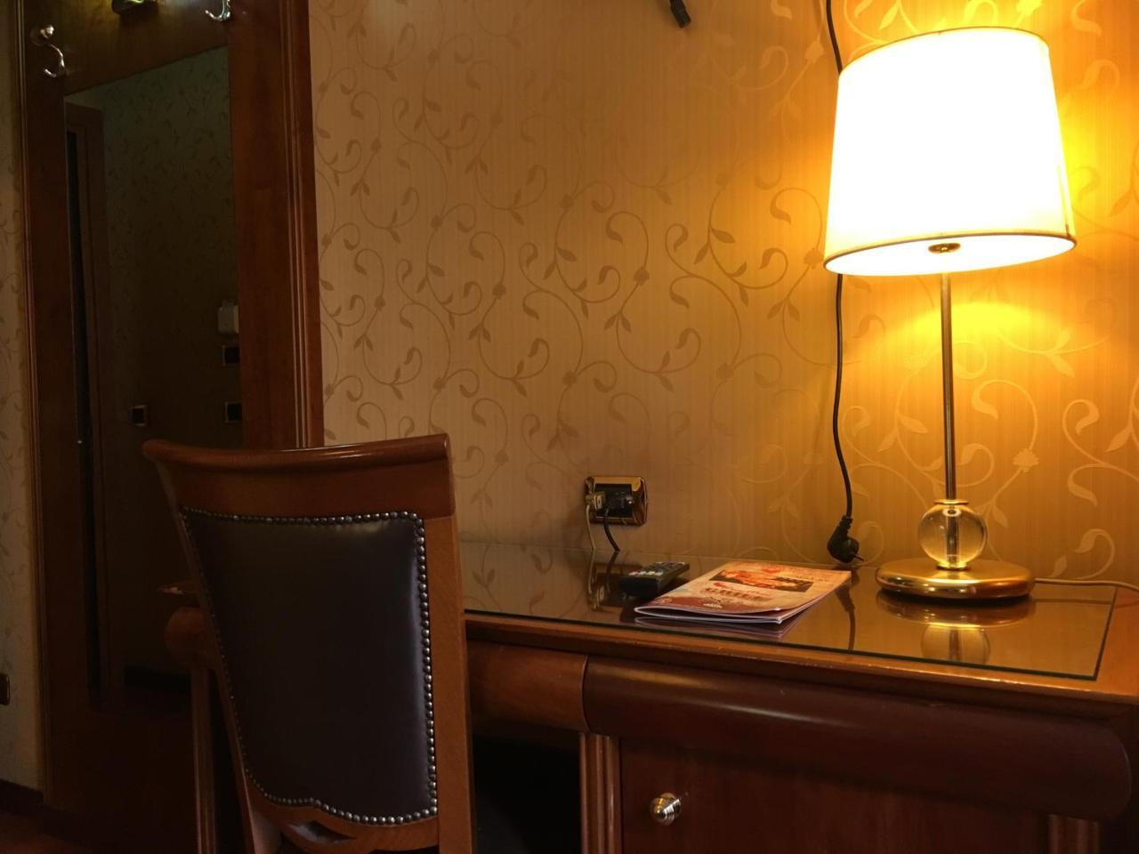 Hotel Divine Roma Ngoại thất bức ảnh